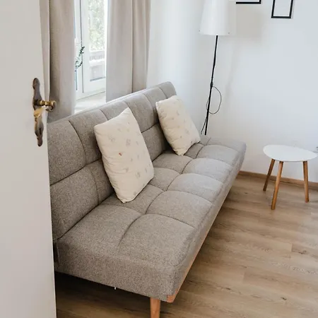 Emilia Am Woerthersee *